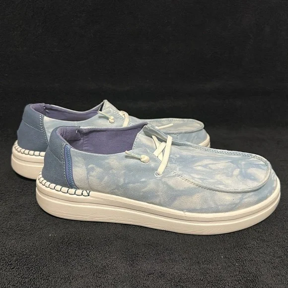 Women’s Shoes Hey Dude Size 8 Slip Ons Dudes - Picture 3 of 8